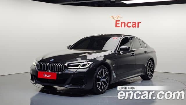 BMW 5 Series, 2022
