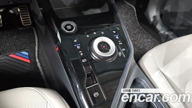 Kia Niro 2022 — фото 9 из 20
