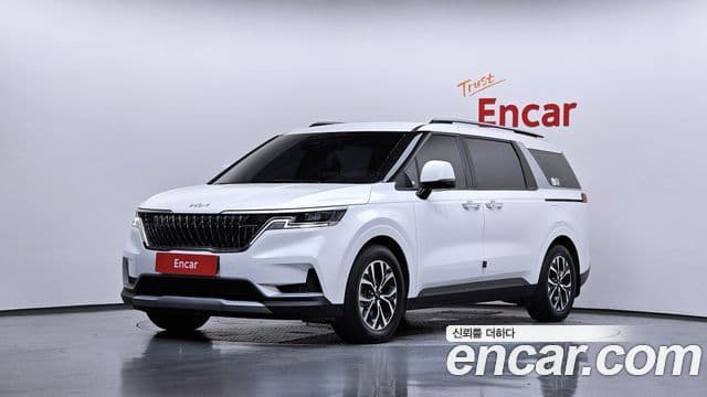 Kia Carnival 2022 — ფოტო 1/20