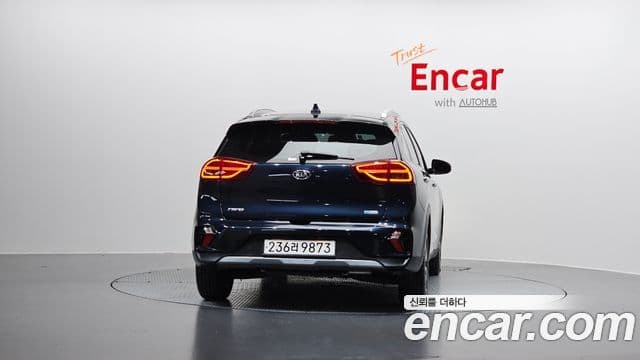Kia Niro 2021 — ფოტო 4/20