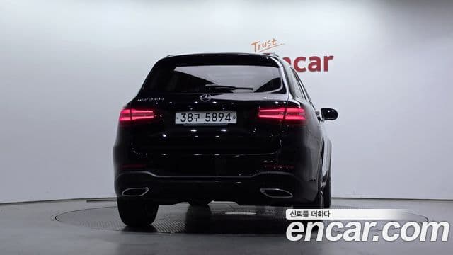 Mercedes-Benz GLC-Class 2018 — Şəkil 4/20