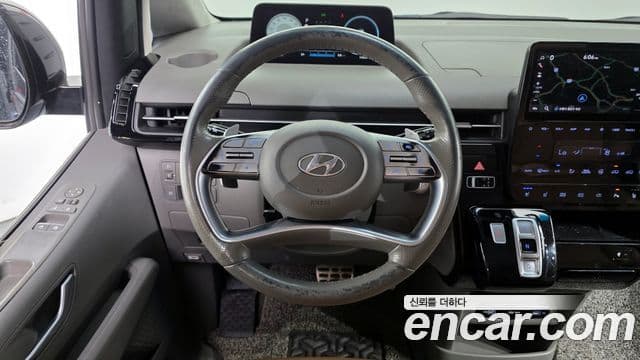 Hyundai Staria 2021 — ფოტო 13/20