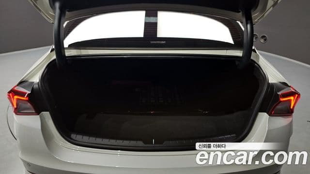 Kia K5 2020 — ფოტო 20/20