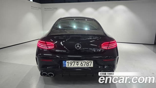 Mercedes-Benz C-Class 2022 — ფოტო 17/20