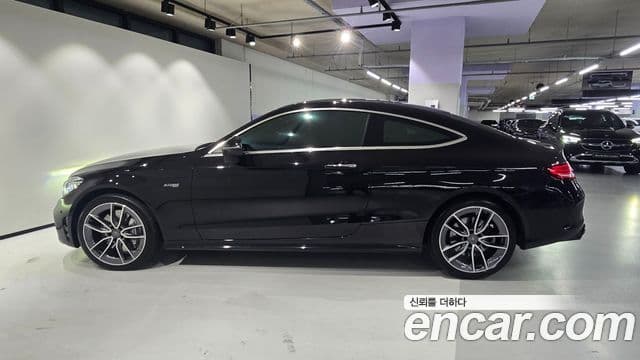Mercedes-Benz C-Class 2022 — ფოტო 15/20