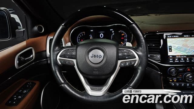 Jeep Grand Cherokee 2020 — ფოტო 10/20