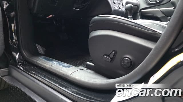 Jeep Cherokee 2021 — Photo 3/32