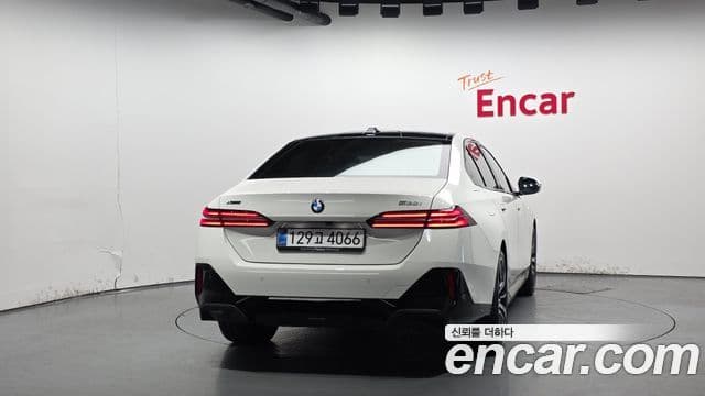 BMW 5 Series 2025 — Şəkil 4/20