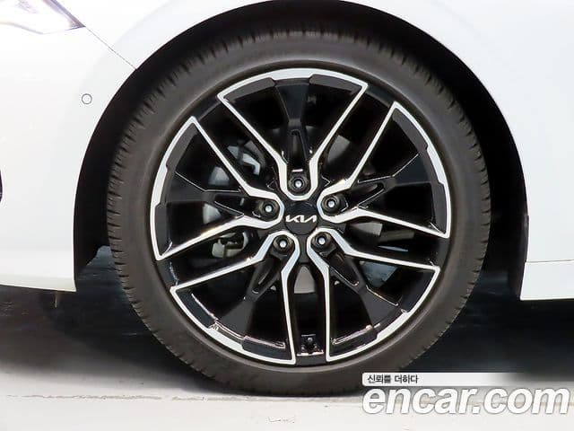 Kia K5 2023 — фото 20 из 20