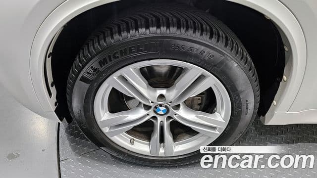 BMW X5 2018 — ფოტო 4/20