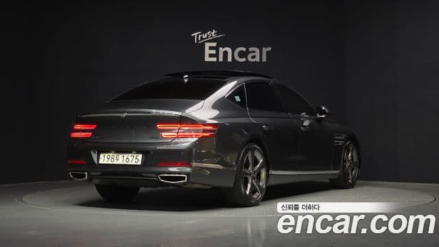 Genesis Electrified G80 2021 — фото 2 из 20