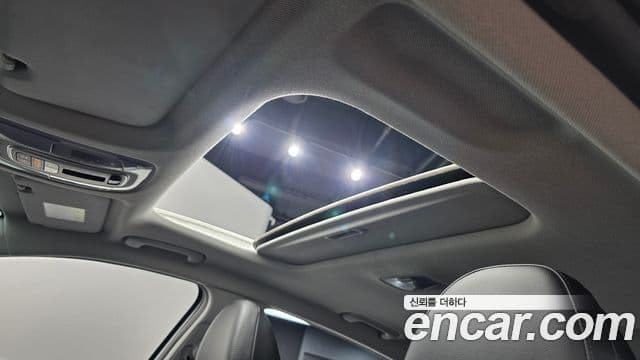 Hyundai Avante 2022 — ფოტო 19/20