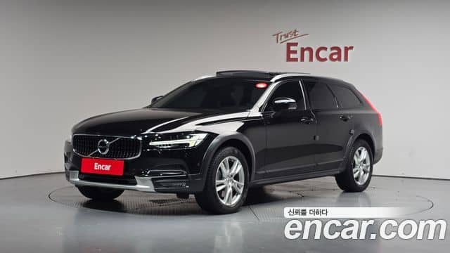 Volvo V90 Cross Country, 2018