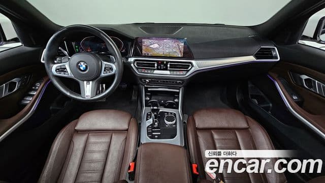BMW 3 Series 2022 — ფოტო 7/20