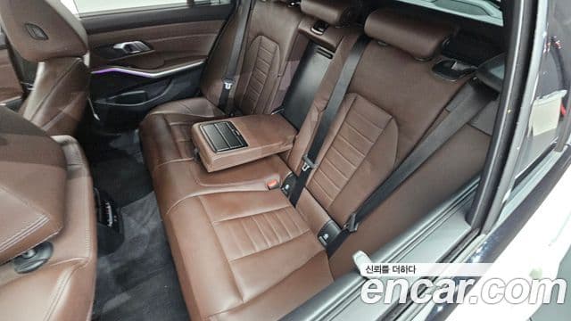 BMW 3 Series 2022 — ფოტო 12/20