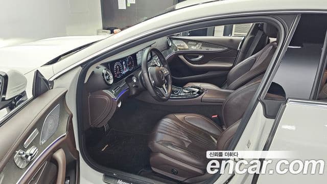 Mercedes-Benz CLS-Class 2020 — фото 10 из 20
