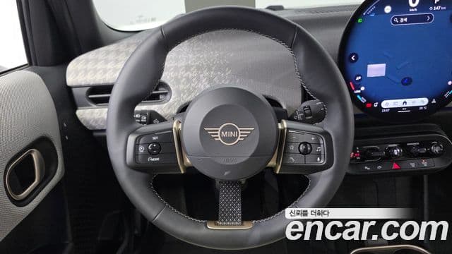Mini Cooper S 2024 — ფოტო 14/20