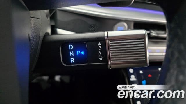 Hyundai Grandeur 2023 — ფოტო 9/20