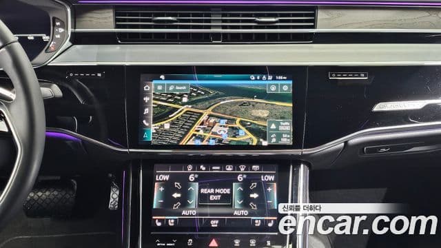 Audi A8 2023 — Photo 9/20