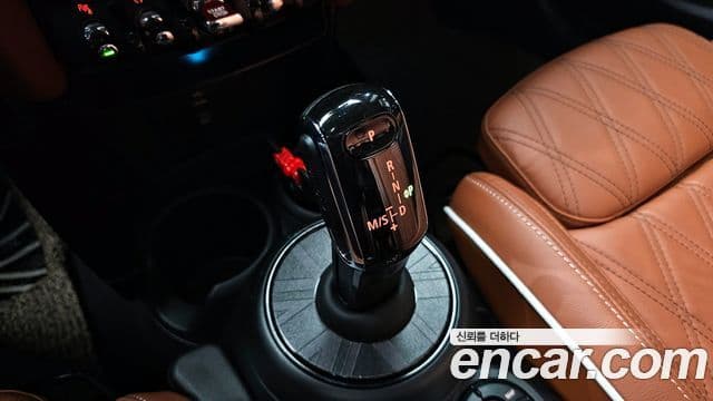Mini Cooper S 2022 — ფოტო 9/20