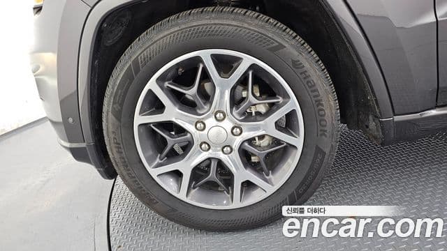 Jeep Grand Cherokee 2020 — Şəkil 4/20