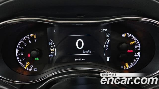 Jeep Grand Cherokee 2020 — Şəkil 7/20