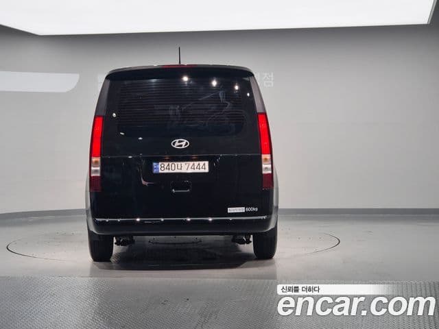 Hyundai Staria 2025 — Şəkil 20/20