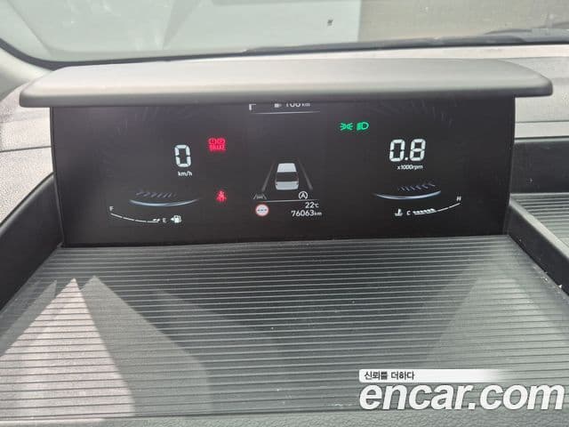 Hyundai Staria 2025 — Şəkil 13/20