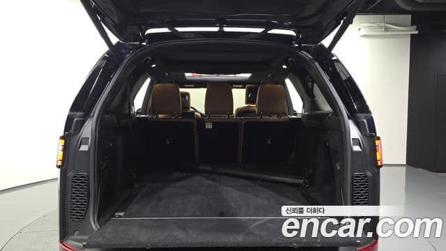 Land Rover Discovery 5 2019 — ფოტო 20/20