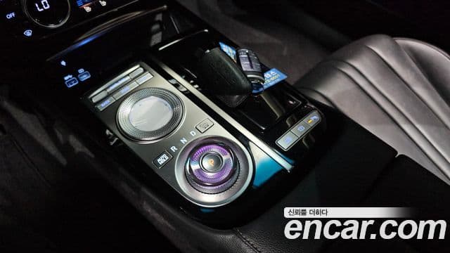Genesis Electrified G80 2020 — фото 9 из 20