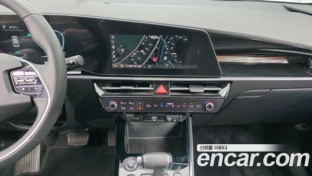 Kia Niro 2022 — Фото 14/20