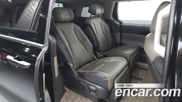 Kia Carnival 2024 — Şəkil 11/20