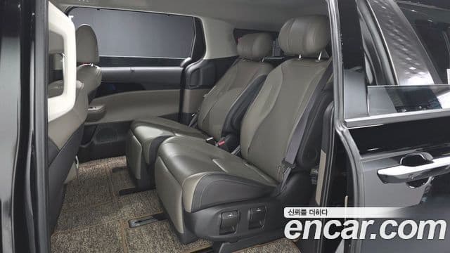 Kia Carnival 2024 — Şəkil 12/20