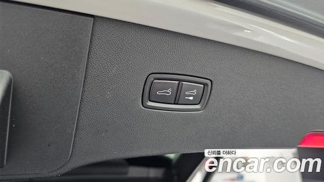 Porsche Cayenne 2020 — ფოტო 15/20
