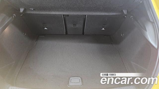 Mercedes-Benz A-Class 2023 — ფოტო 13/17