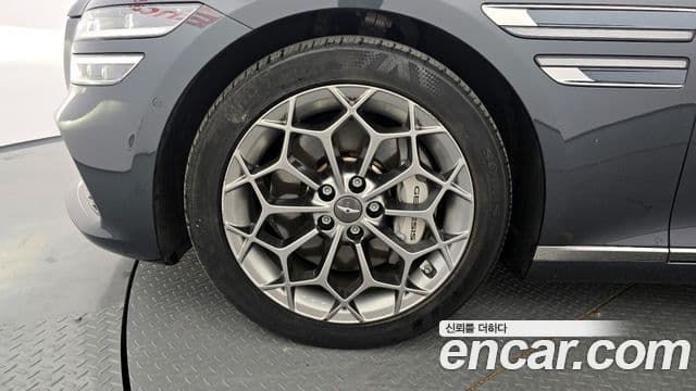 Genesis Electrified G80 2020 — ფოტო 5/20