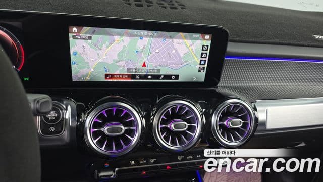 Mercedes-Benz GLB-Class 2021 — фото 14 из 20