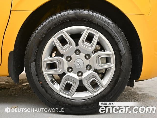 Hyundai Staria 2021 — ფოტო 4/20