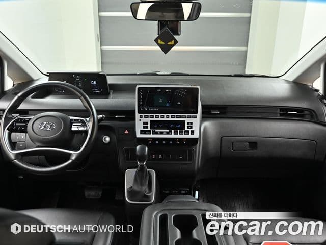 Hyundai Staria 2021 — ფოტო 10/20