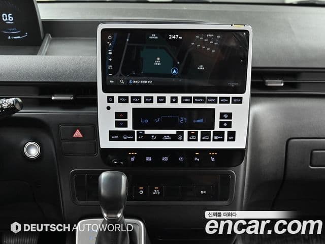 Hyundai Staria 2021 — ფოტო 14/20