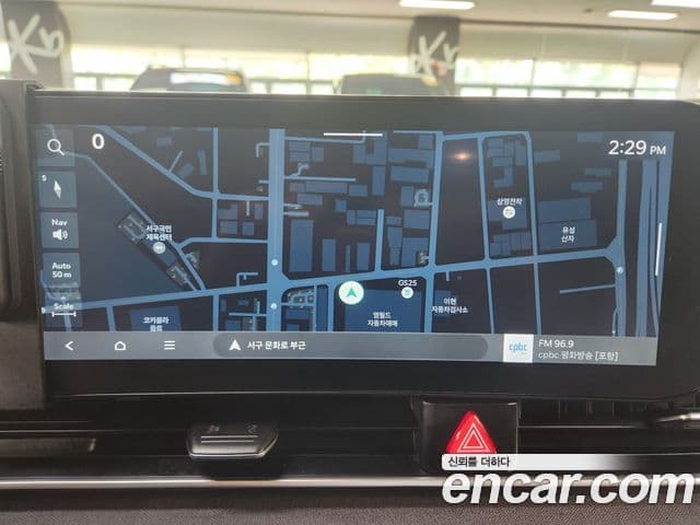 Kia Carnival 2024 — фото 10 из 20