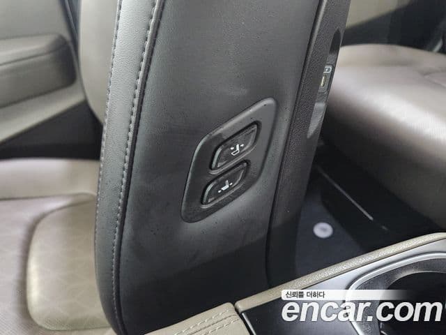 Kia Carnival 2024 — фото 13 из 20