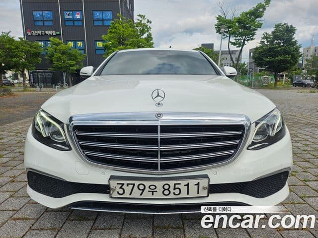 Mercedes-Benz E-Class 2019 — Şəkil 1/20