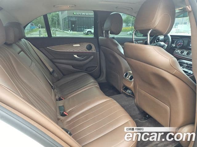 Mercedes-Benz E-Class 2019 — Şəkil 5/20