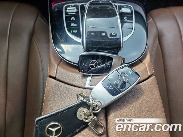 Mercedes-Benz E-Class 2019 — Şəkil 10/20