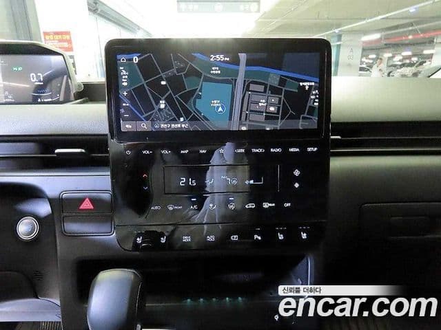 Hyundai Staria 2023 — фото 14 из 20
