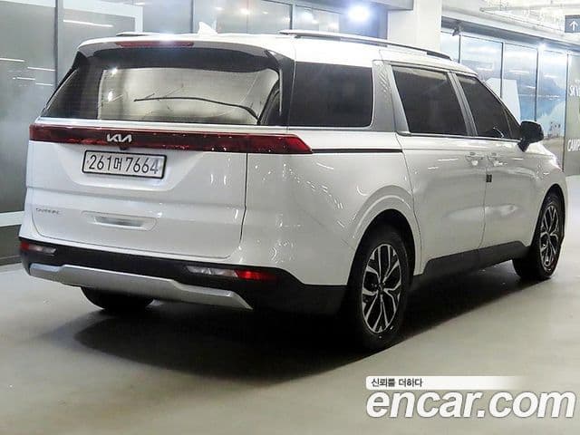 Kia Carnival 2022 — Фото 4/20