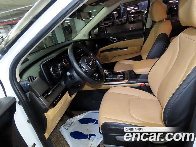 Kia Carnival 2022 — Фото 6/20