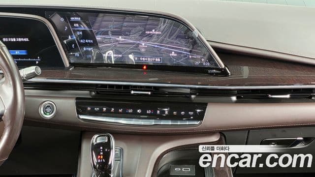 Cadillac Escalade 2021 — Şəkil 14/20