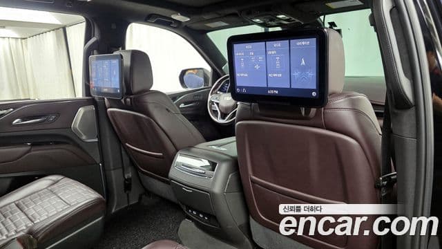 Cadillac Escalade 2021 — Şəkil 18/20